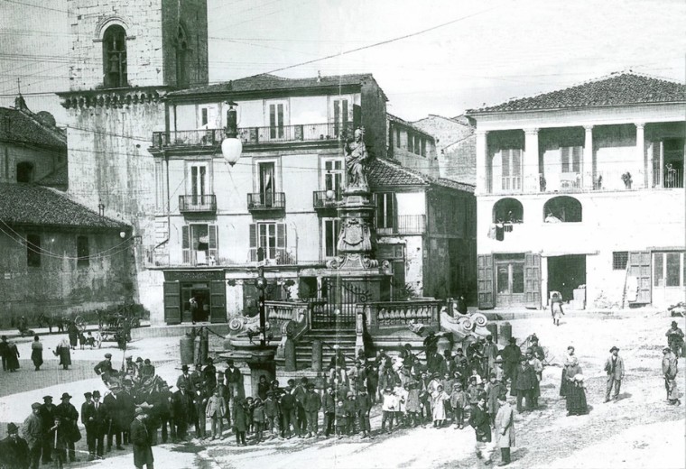 PIAZZA ORSINI-1933